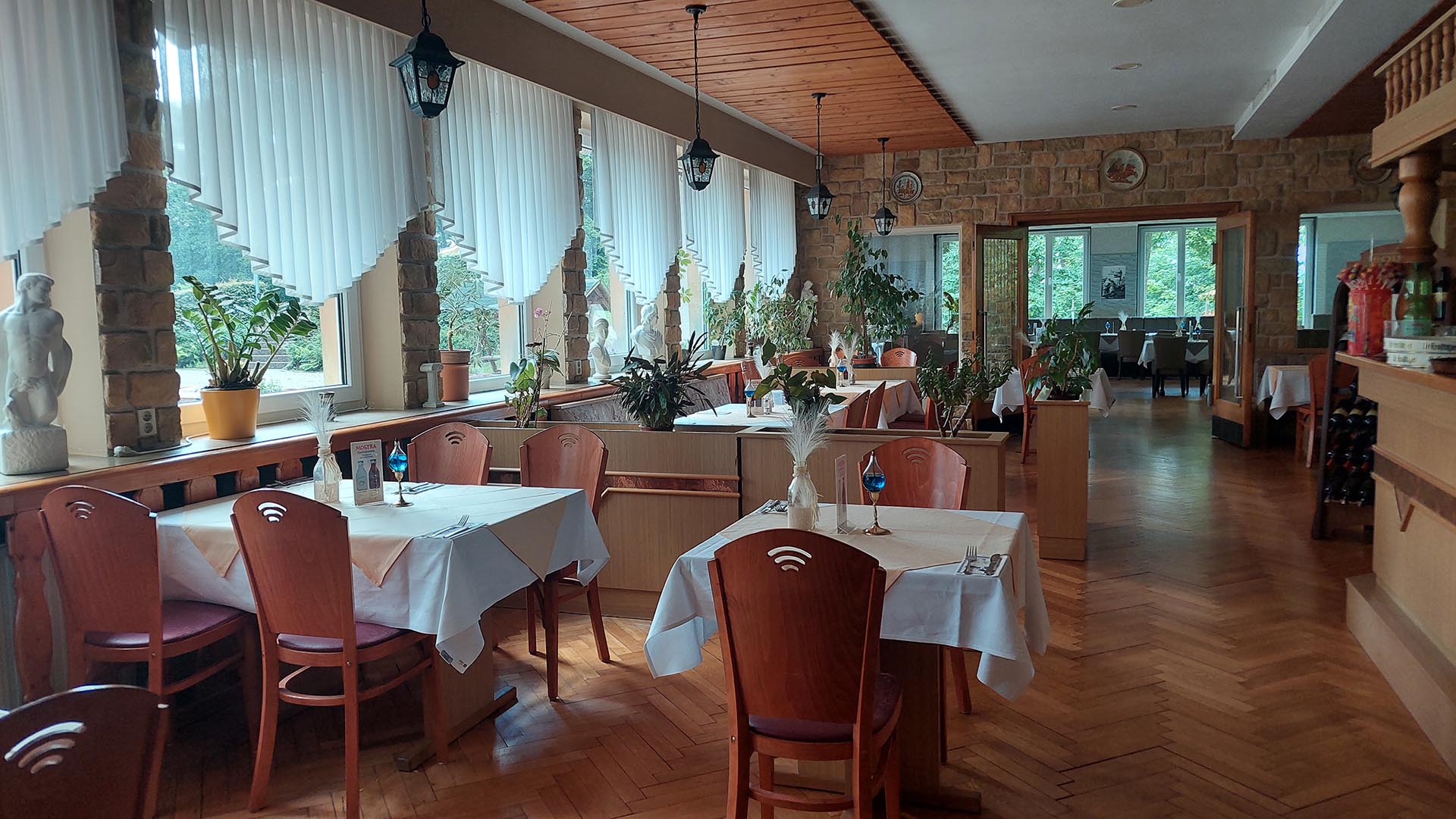 013. Restaurant-Athos-Hainichen-Stadtpark-Gyros-Ouzo-Meze-Wein-Biergarten-Tzatziki