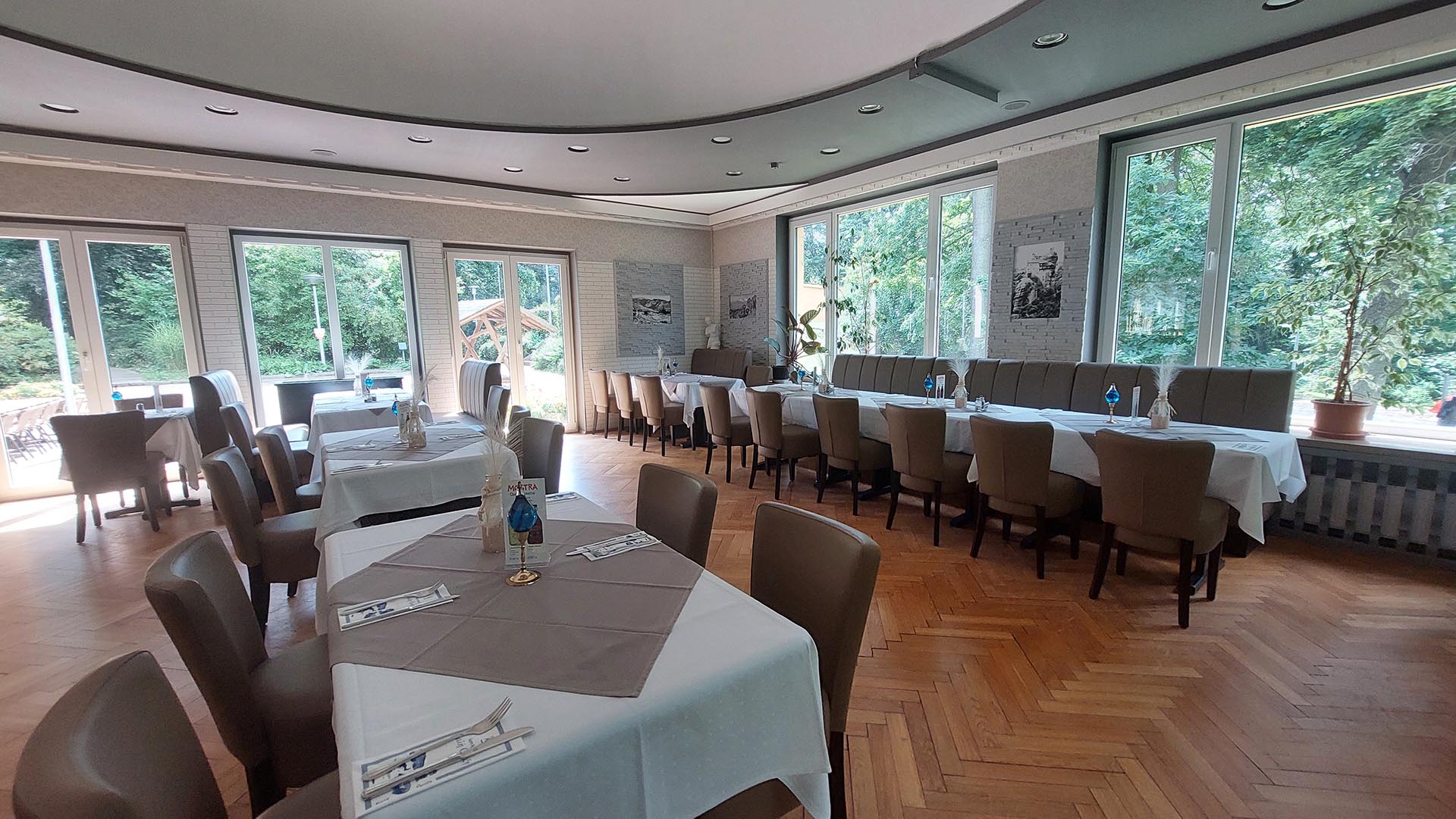 020. Restaurant-Athos-Hainichen-Stadtpark-Gyros-Ouzo-Meze-Wein-Biergarten-Tzatziki