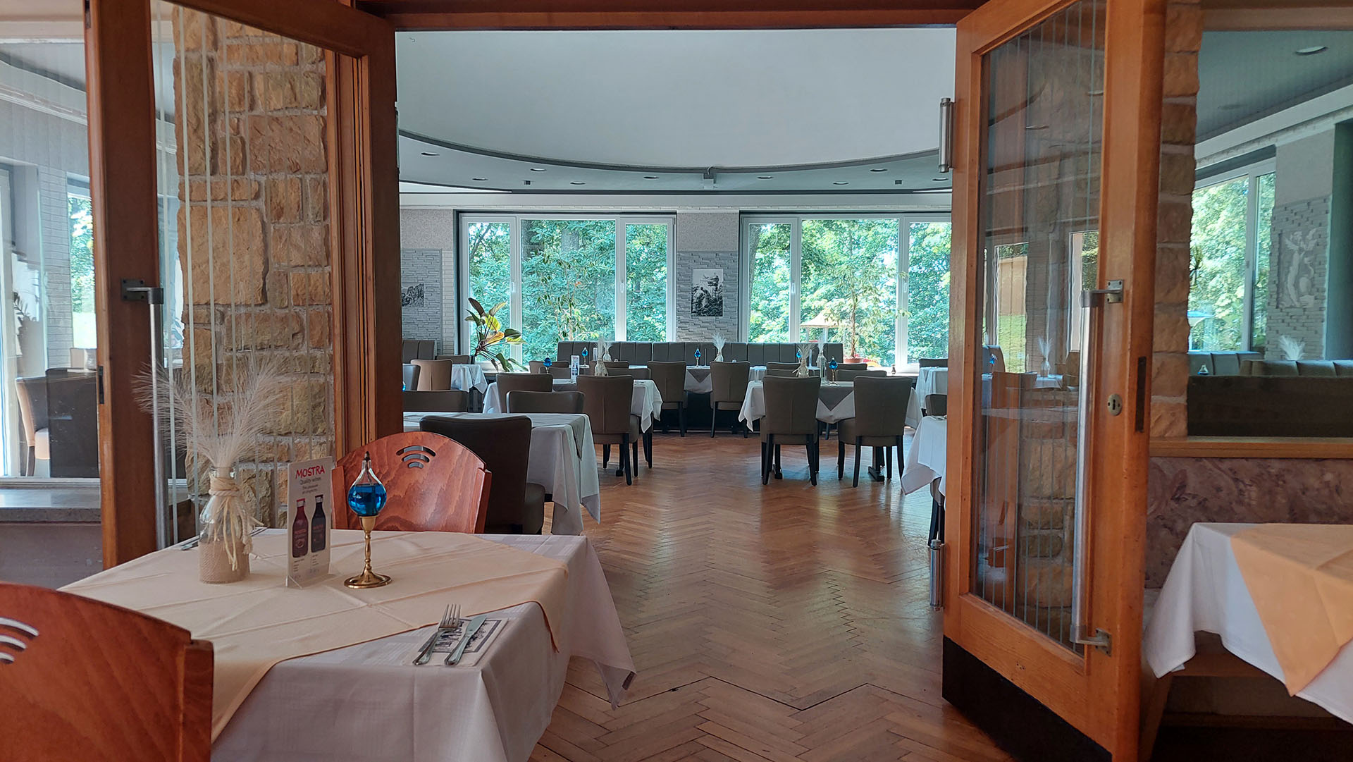 046. Restaurant-Athos-Hainichen-Stadtpark-Gyros-Ouzo-Meze-Wein-Biergarten-guenstige-Gerichte